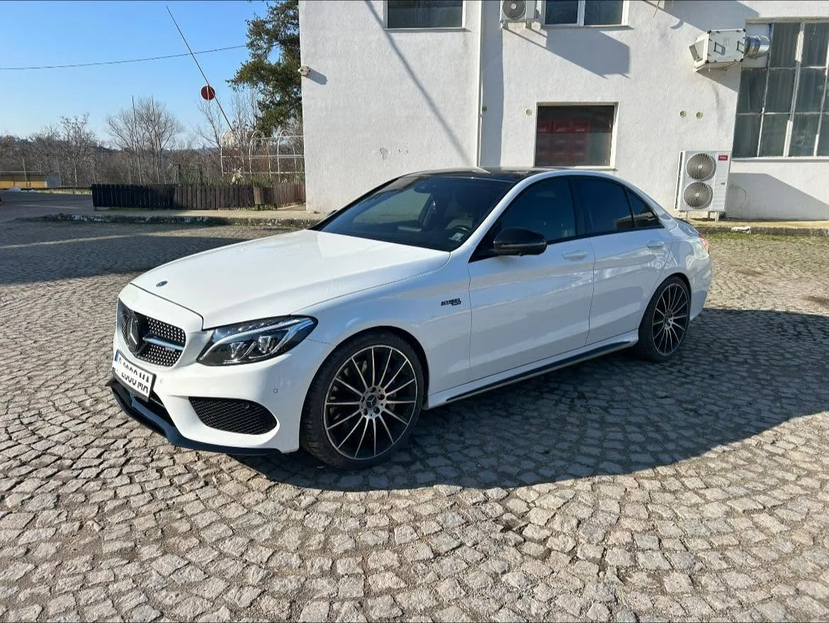 Бял Mercedes
